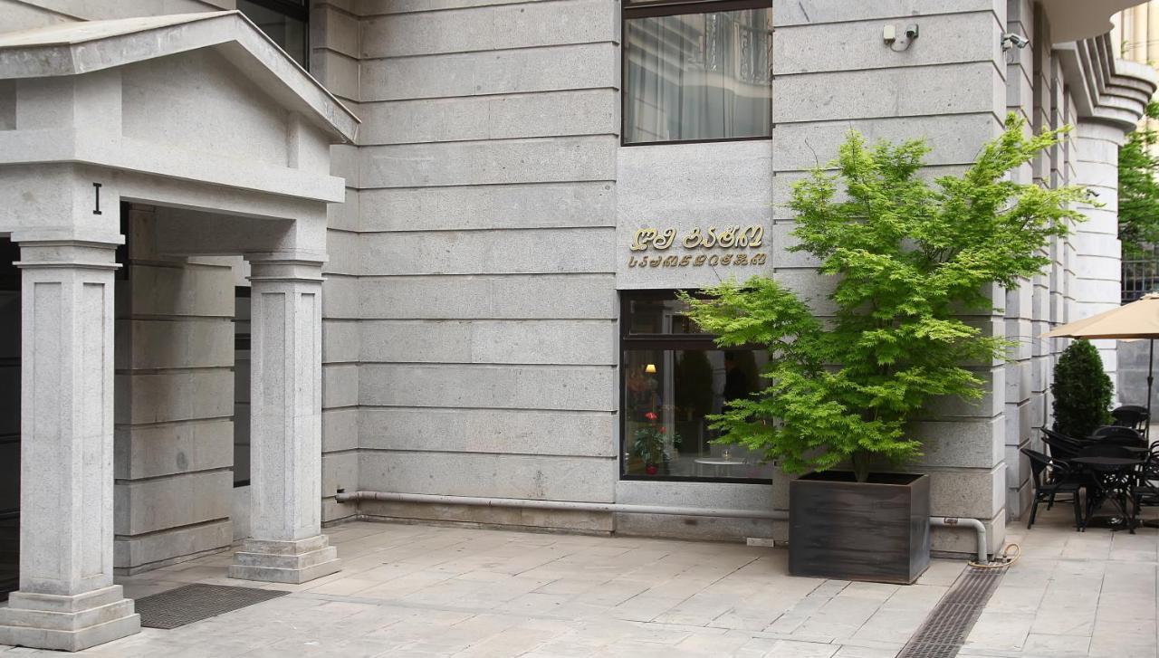 Parilament On Rustaveli 4 Rooms Tbiliszi Kültér fotó