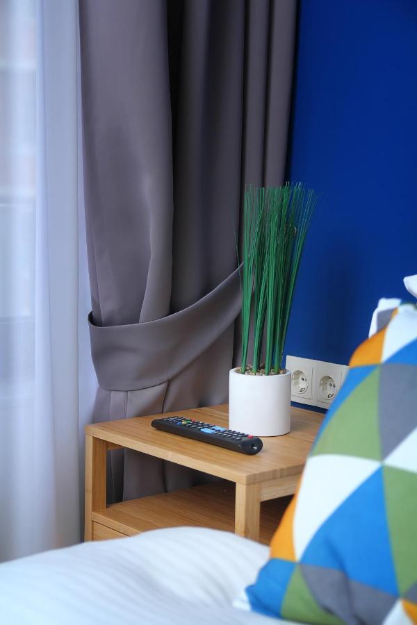 Parilament On Rustaveli 4 Rooms Tbiliszi Kültér fotó