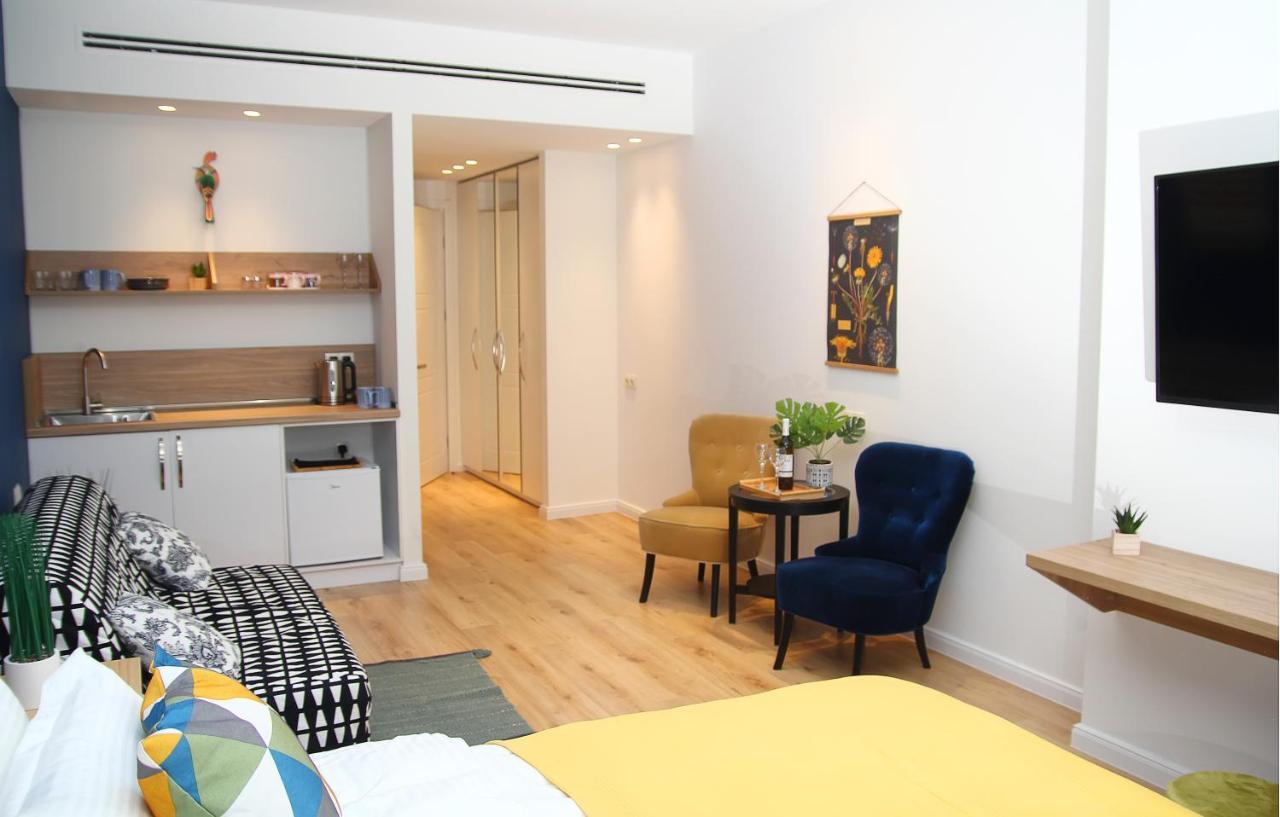 Parilament On Rustaveli 4 Rooms Tbiliszi Kültér fotó
